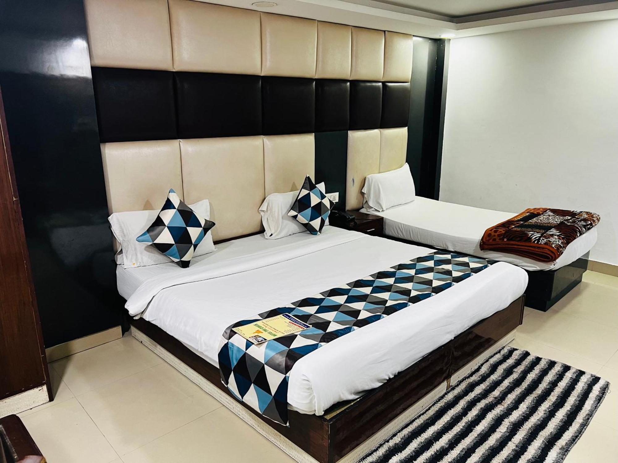Hotel Vista Premium Tark A Family Hotel Near Igi Airport Delhi New Delhi Exterior photo